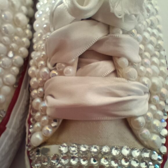 Converse All Star Bridal/Prom Pearls Rhinestones & Ribbons Sneakers Size 9.5 - Picture 7 of 12